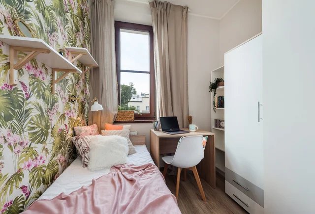 Uroczy pokój jednoosobowy w ścisłym centrum, Nowy Kleparz, Długa