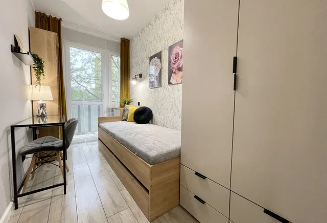 Pokój nr. 4 z balkonem - ul. Iberyjska 7, MOKOTÓW