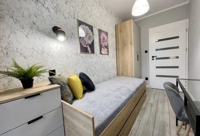 Pokój nr. 4 z balkonem - ul. Iberyjska 7, MOKOTÓW