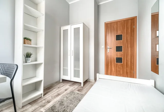 single room no. 3, street: Narutowicza 22