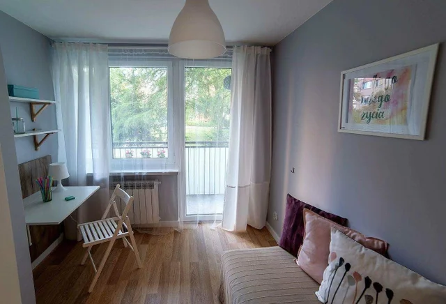 Single room No. 2 with a BALCONY, METRO MŁOCINY