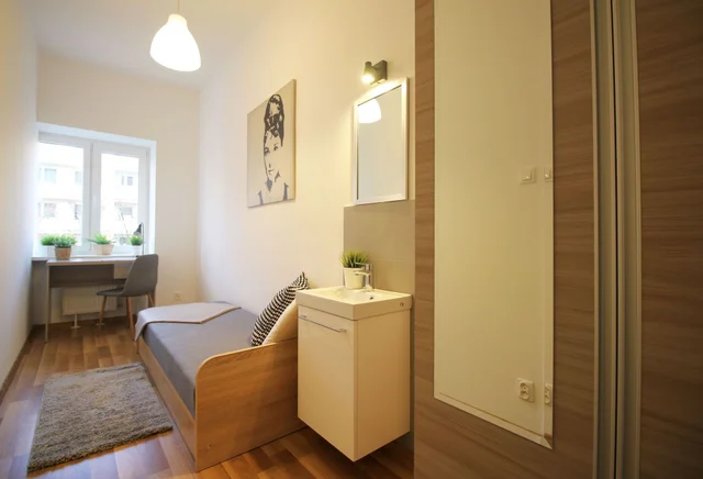 Narutowicza 79D, pokój 1-osobowy  nr 1