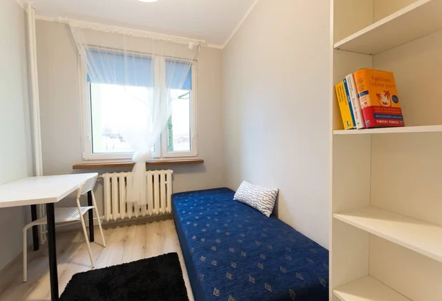 ZADZWOŃ PO AKTUALNĄ CENĘ 729920307 Pokój 1-os nr 4, ul. Rogowska 10