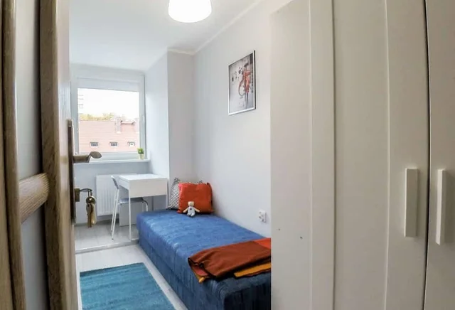 ZADZWOŃ PO AKTUALNĄ CENĘ 729 920 307 Pokój 1-os  nr 1, ul. Wróbla 8