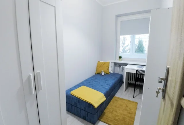 ZADZWOŃ PO AKTUALNĄ CENĘ 729920307 Pokój 1-os nr 4, ul. Ślężna 210