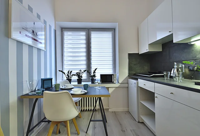 ST. JARACZA 65  STUDIO NR 2