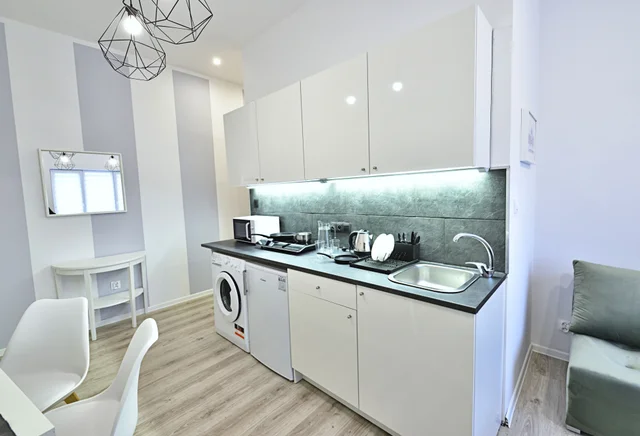 Jaracza 65  Studio nr 3