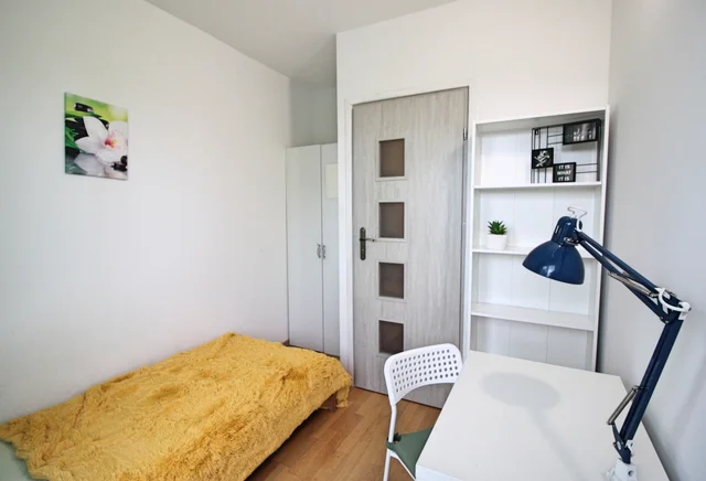 Single room with a balcony close to Metro Stokłosy Vistula University