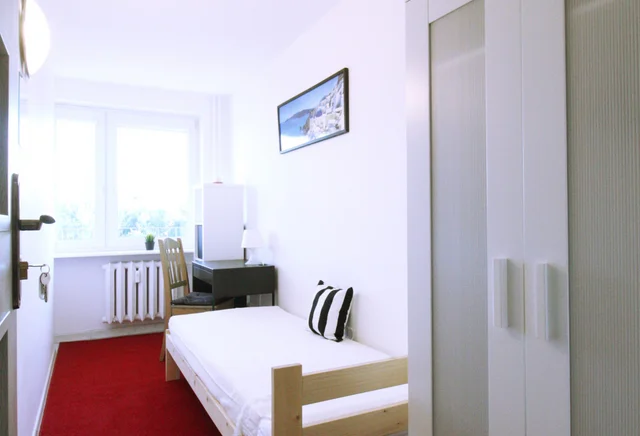 Single room No. 4 at Broniewskiego