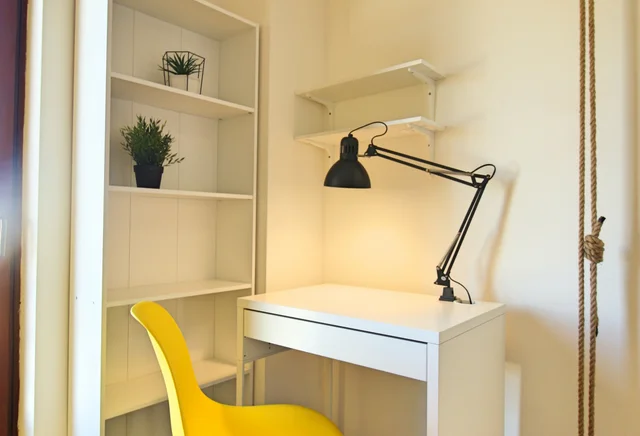 Room 2 at Jana Pawła II 61