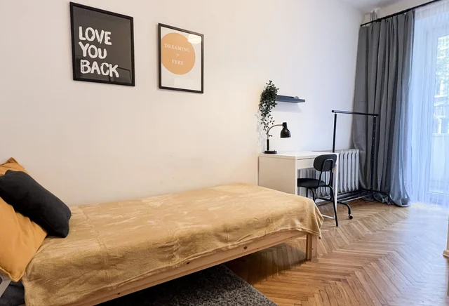Single room | Butchery | high ground floor | balcony | Galeria Kazimierz | Grzegórzeckie Roundabout | Vistula Boulevards