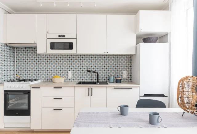 Mieszkanie 1 pokojowe, Trojdena 11 m 40 - A -  WSCHÓD -  BALKON