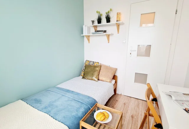 Pokój 6, jedno- osobowy na Horbaczewskiego 5 (p.12), GOCŁAW 