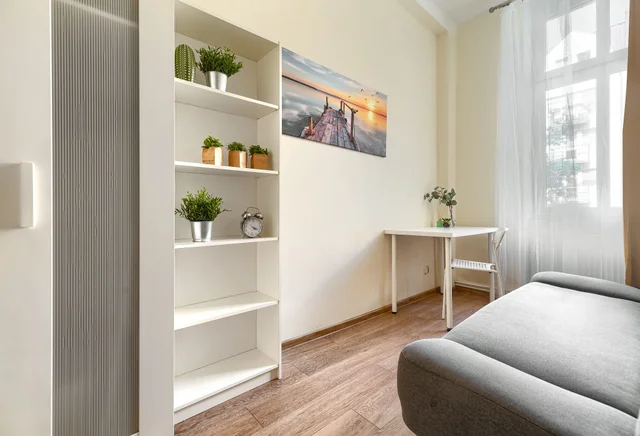 pokój 1 - osobowy nr 4, ul. Bolesława Śmiałego 17