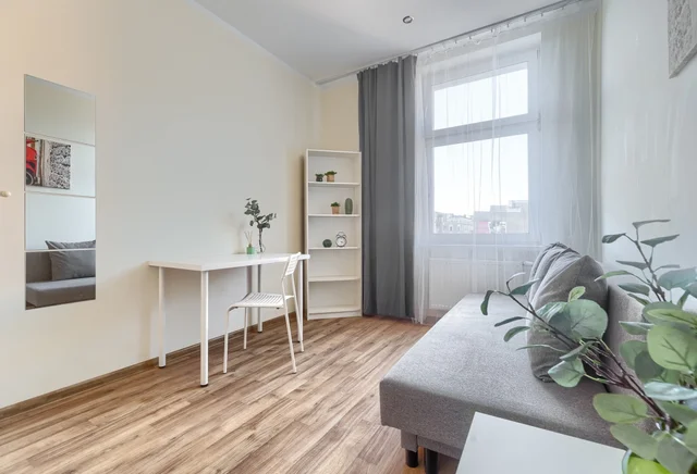 pokój 1 - osobowy nr 2, ul. Królowej Jadwigi 17