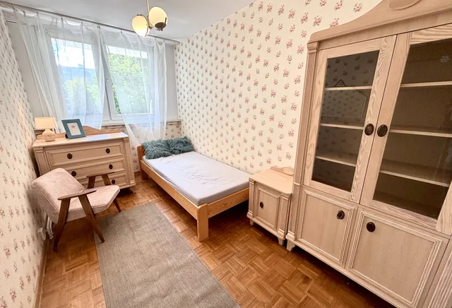 Pokój 1-osobowy okolice galerii handlowej Magnolia.
