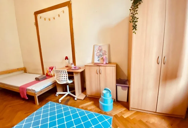 st. Starowiślna 49 (A place in a double room no. 5)