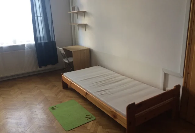 al. Słowackiego 60/5 (a place in a double room No. 3)