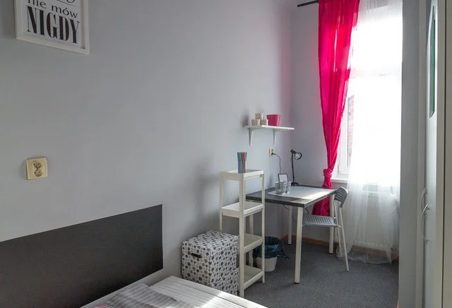st. Długa 82/18 (Single room no. 1)