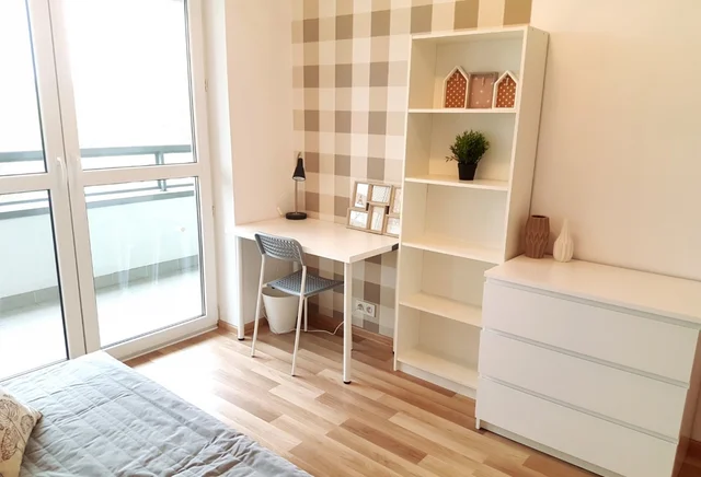 Pokój #6 z balkonem przy Krakowskiej 291a