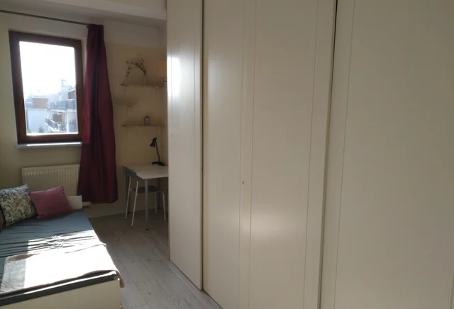 Pokój jednoosobowy #7 przy ul. Kraski 22