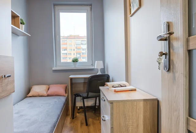 Pokój jednoosobowy #1 przy ul. Szekspira 4 