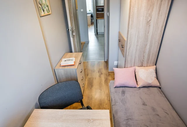 Pokój jednoosobowy #1 przy ul. Szekspira 4 