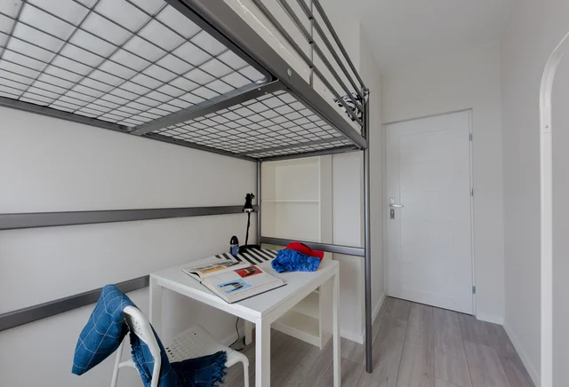 Pokój jednoosobowy #2 przy ul. Jantarowy Szlak 4 