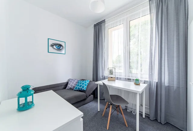 Comfortable room, approx. E, ul. Education 42 (P1)