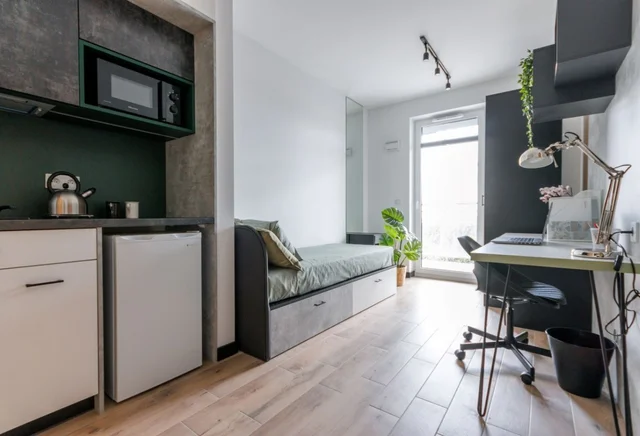 Pokój 1-os. 12m2 w ap. 2-pok. z prywatną łazienką i aneksem 45m2