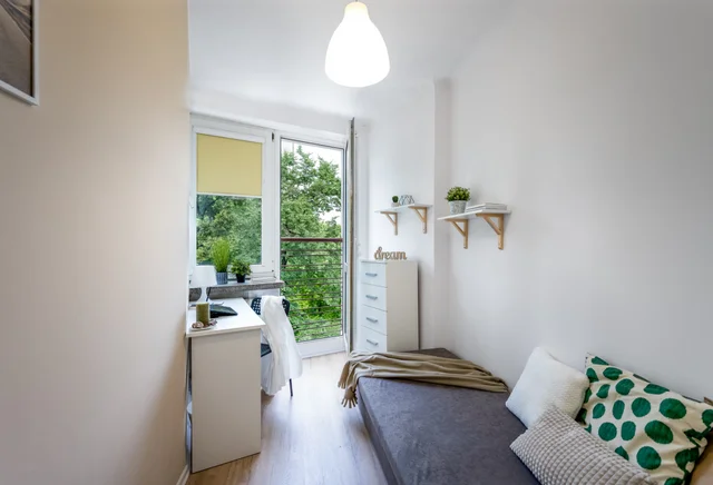 A room in the very center, Emilia Plater, room no. 5