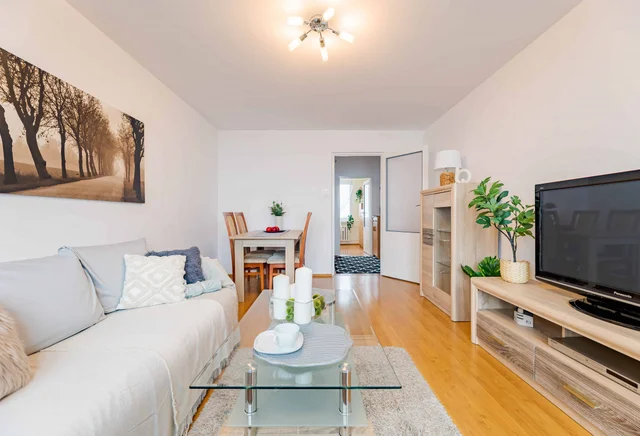 A spacious, two-room apartment with a great view, ODYŃCA 66