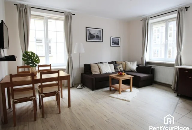 Dwupokojowe mieszkanie w kamieniczce na Starym Mieście, Chlebnicka