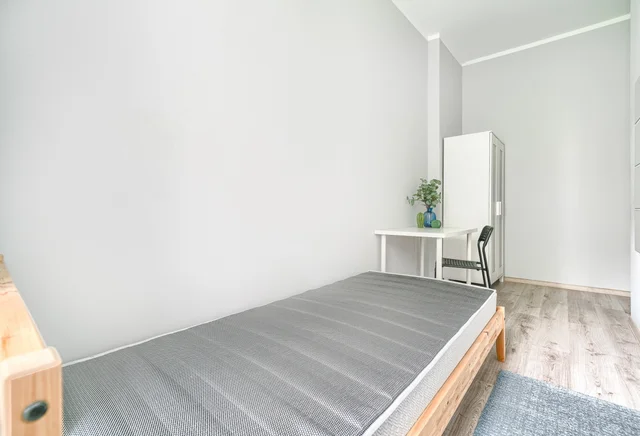 single room no. 5, ul. Niemcewicza 36
