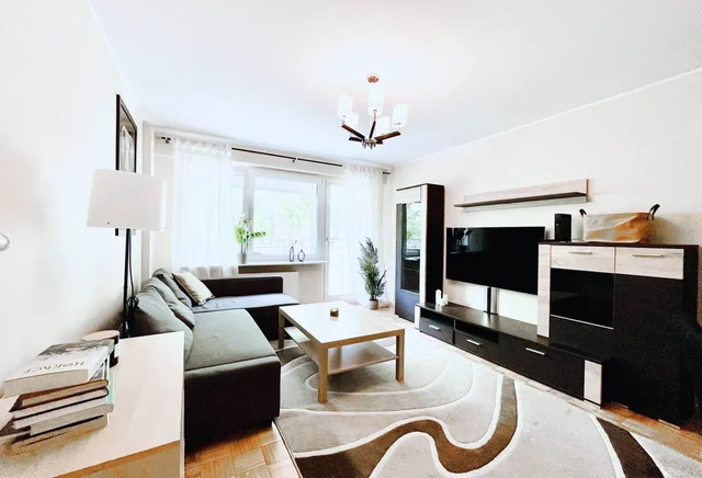 Big room with balcony, Great location-RATAJE-University of Technology