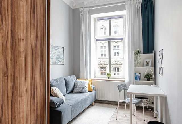 (CYBU.19.8.2.) Single or double room in old town