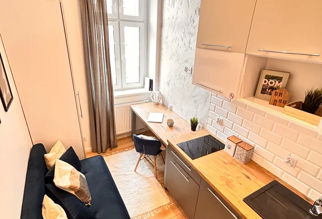 Studio apartment no. 3 Close to the Academy of Music and the Old Town 