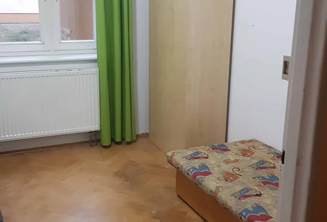 Pokój 3 przy ul. Jeleniogórskiej 8 w Gdańsku