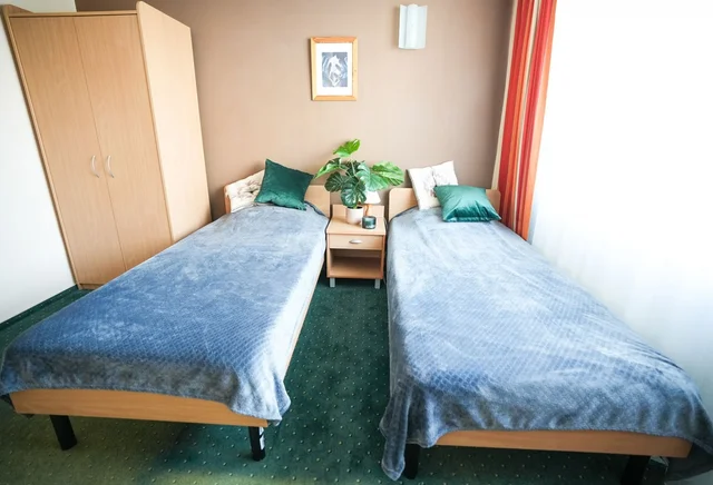 201 - Pokój Dwuosobowy Standard 14m2 Tylko dla mężczyzn