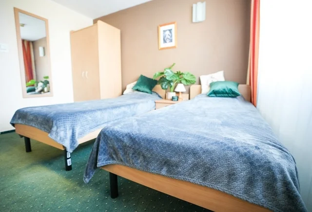 401 - Pokój Dwuosobowy Standard 14m2 Tylko dla kobiet