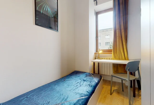 Pokój jednoosobowy #4 przy ul. Kameralnej 1