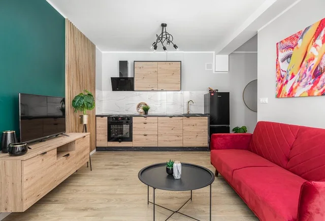 | Mieszkanie dwupokojowe z balkonem | CENTRUM |