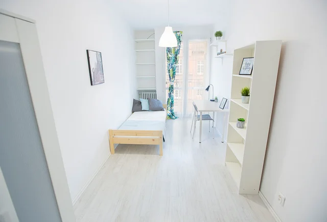 Pokój jednoosobowy nr 1 z balkonem, ul. Kościuszki 21