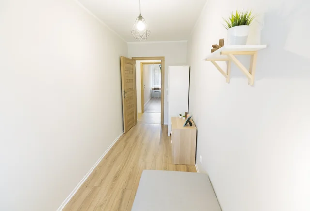 Pokój jednoosobowy nr 6 Plebiscytowa 38