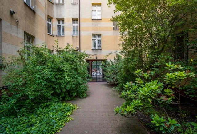 2- pokojowe mieszkanie w centrum na wynajem 