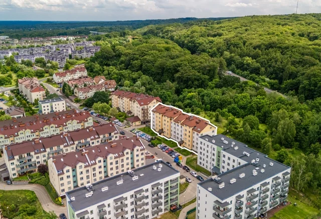 49m2, 2 pokoje, wyposażone, dobry standard, balkon!