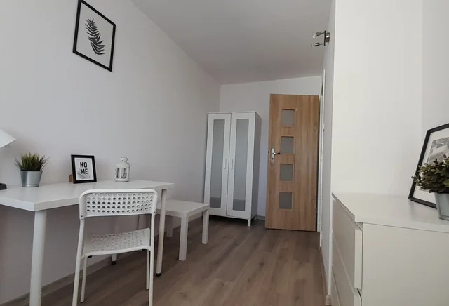 ZAPYTAJ O AKTUALNĄ CENĘ 729920307 Pokój jednoosobowy nr 5