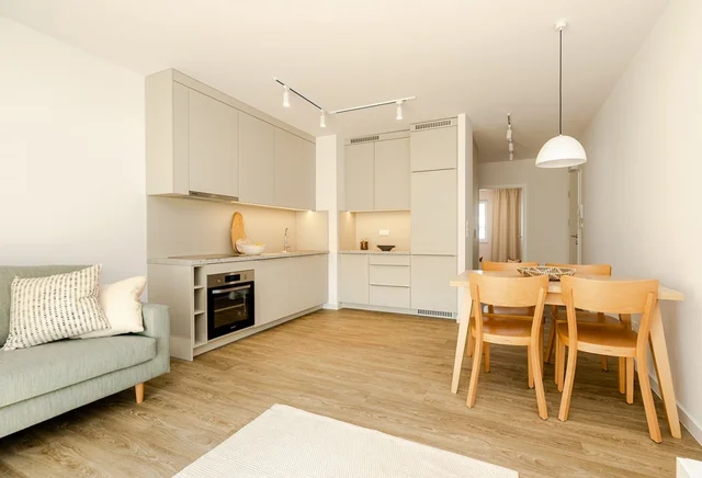 3-pokojowe | 59.8 m2 | Balkon | Internet w cenie | Bezpośrednio