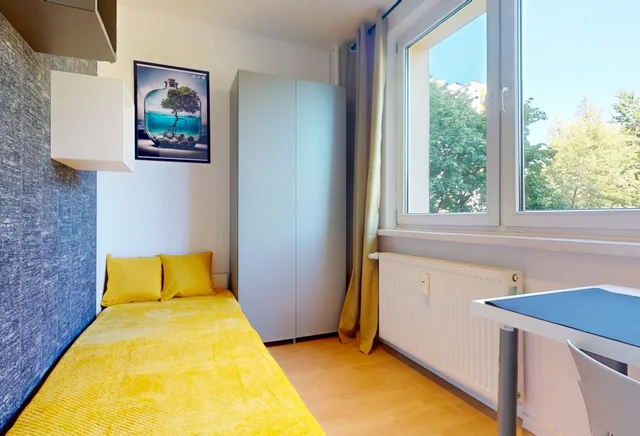 Pokój jednoosobowy #2 przy ul. Czumy 4