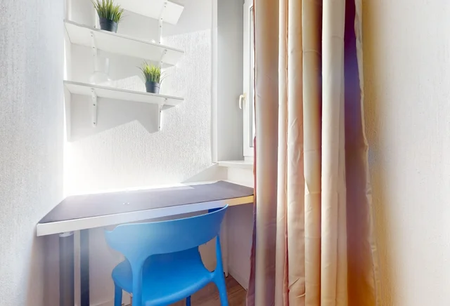 Pokój jednoosobowy #2 przy ul. Polinezyjskiej 2